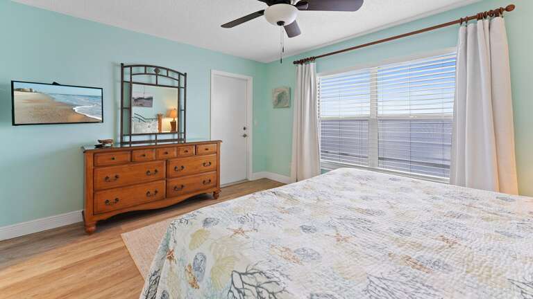 Oceanfront Master Bedroom Oceanfront Master Bedroom