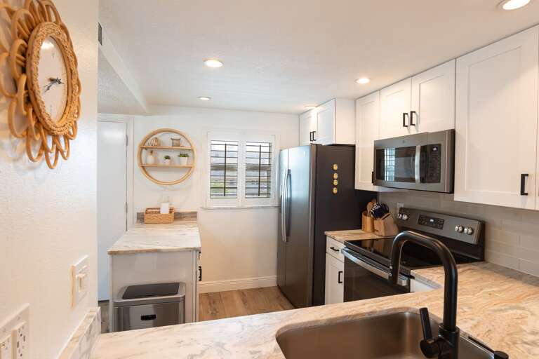 There is room for all your groceries and kitchen supplies. There is room for all your groceries and kitchen supplies.