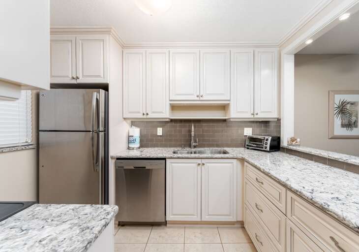 Fully-equipped kitchen Fully-equipped kitchen