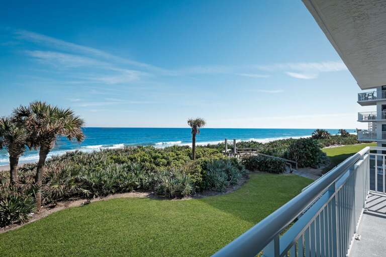 2nd floor balcony view of New Smyrna Beach