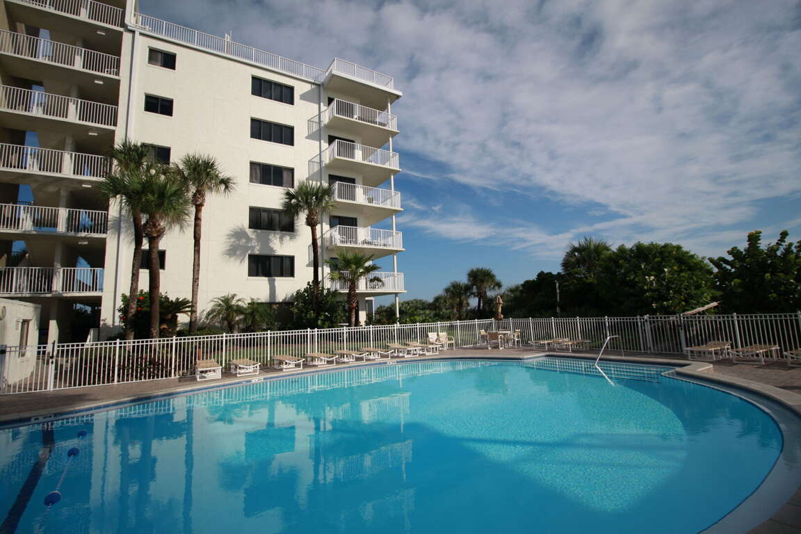 Perfect for a refreshing dip in the Summer! Perfect for a refreshing dip in the Summer!