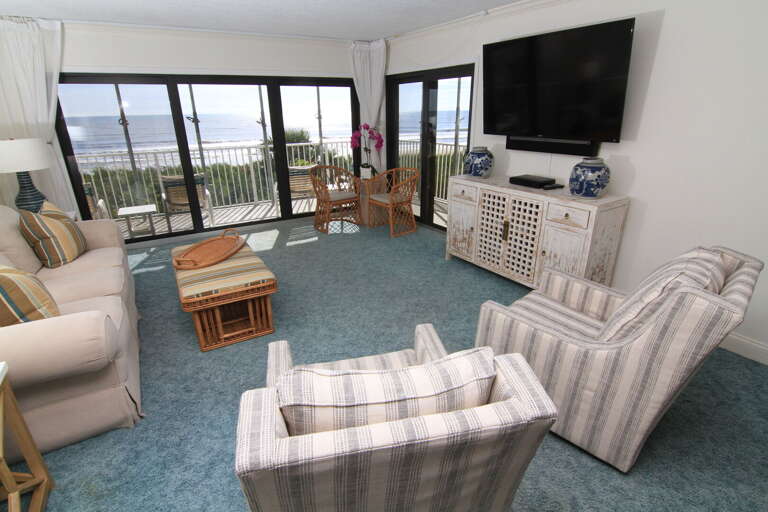 Recently updated with all new furniture and electronics Recently updated with all new furniture and electronics