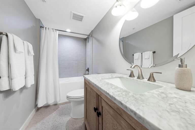 Take a bath or a shower in the guest bathroom Take a bath or a shower in the guest bathroom