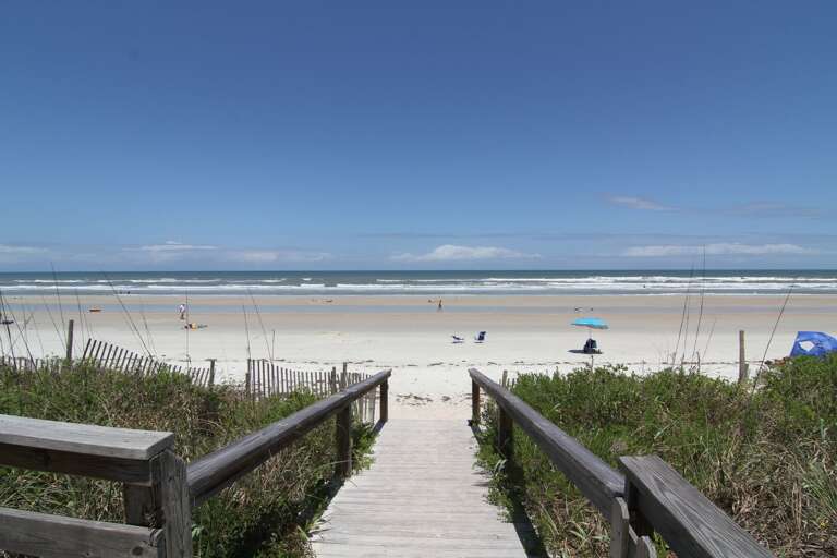 Shorehom's private beach access