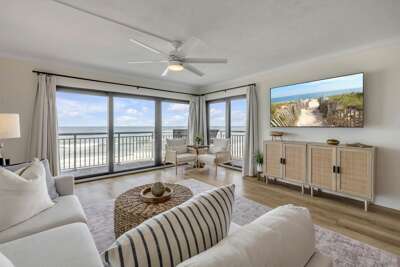 Welcome to Shorehom by the Sea 43, a beautiful direct oceanfront condo located on the pristine,