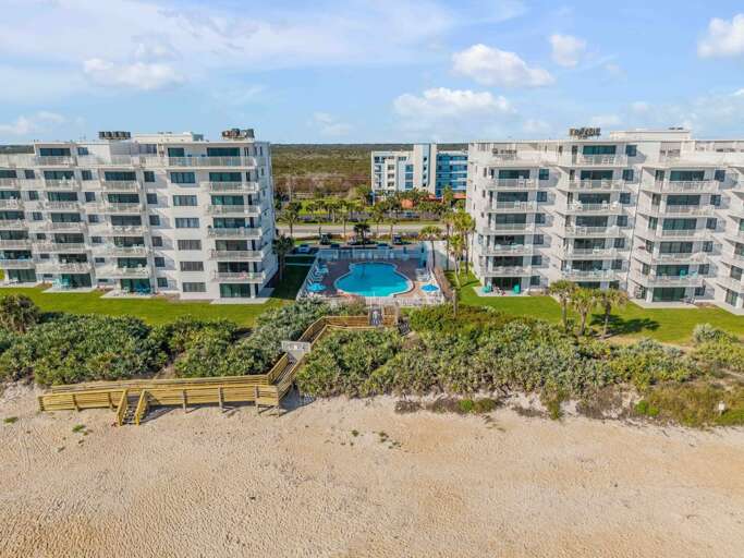 Shorehom by the Sea is a direct oceanfront property in New Smyrna Beach, offering breathtaking views and a prime location for your beach getaway