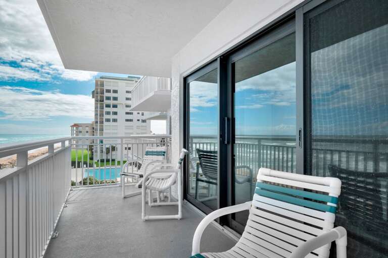 Seating on the 4th floor oceanfront balcony