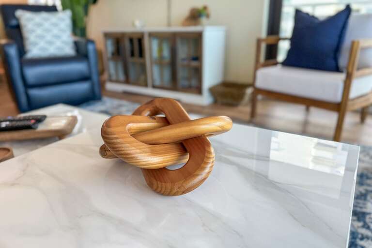 This well-appointed condo features professional décor, creating a stylish and inviting space for your beach getaway