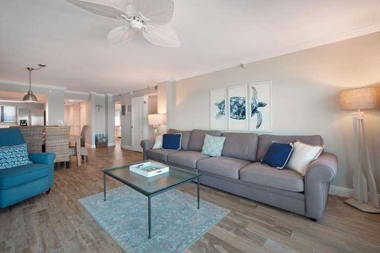 Sweeping views of the living room, dining room and kitchen. Sweeping views of the living room, dining room and kitchen.