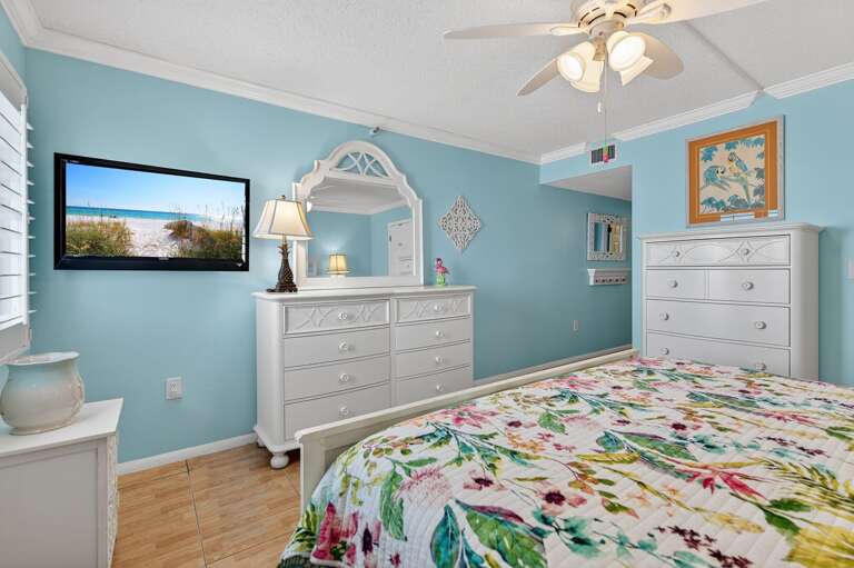 Fun beachy decor and a TV in the master bedroom Fun beachy decor and a TV in the master bedroom