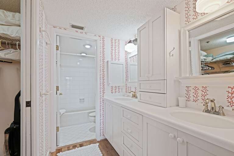 Master Bathroom double vanity