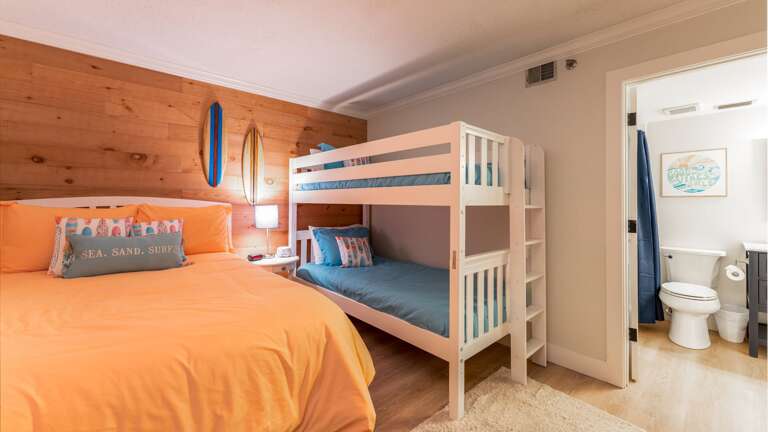 Queen Bed with Twin Bunk