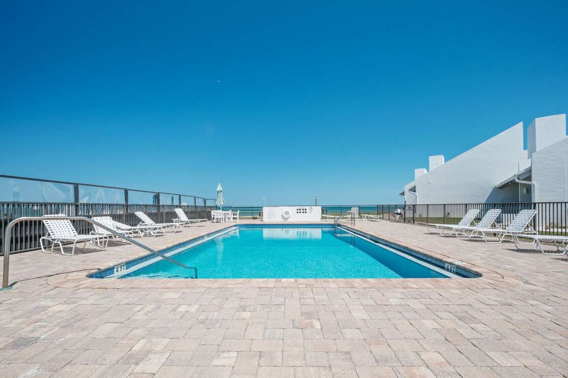 Silver Sands Oceanfront Swimming Pool Silver Sands Oceanfront Swimming Pool