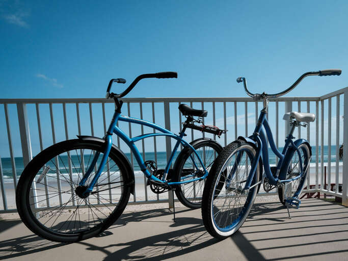This condo includes two complimentary bikes, perfect for scenic rides along the coast and effortless exploration of New Smyrna Beach
