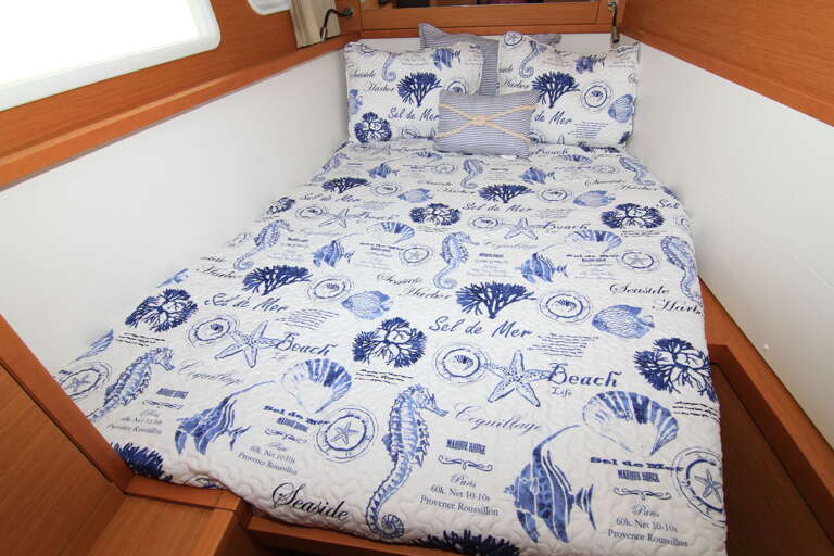 Port Forward Queen Berth