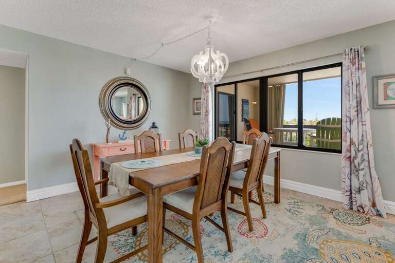 Bright and inviting dining room with seating for 6 Bright and inviting dining room with seating for 6