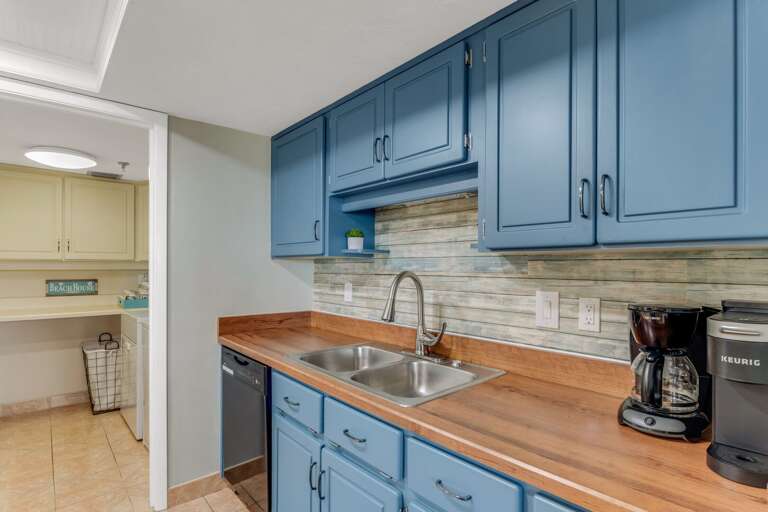 The fully equipped kitchen has everything you need to prepare meals and enjoy cooking during your vacation The fully equipped kitchen has everything you need to prepare meals and enjoy cooking during your vacation