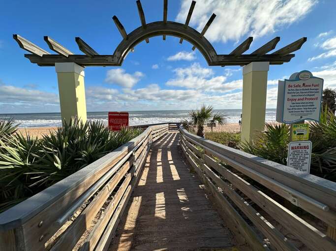In addition to the Ormondy's beach walkway, there is also public beach access nearby.