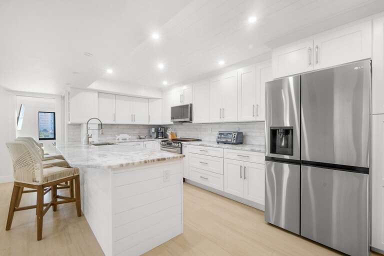Ample counter space in the modern kitchen