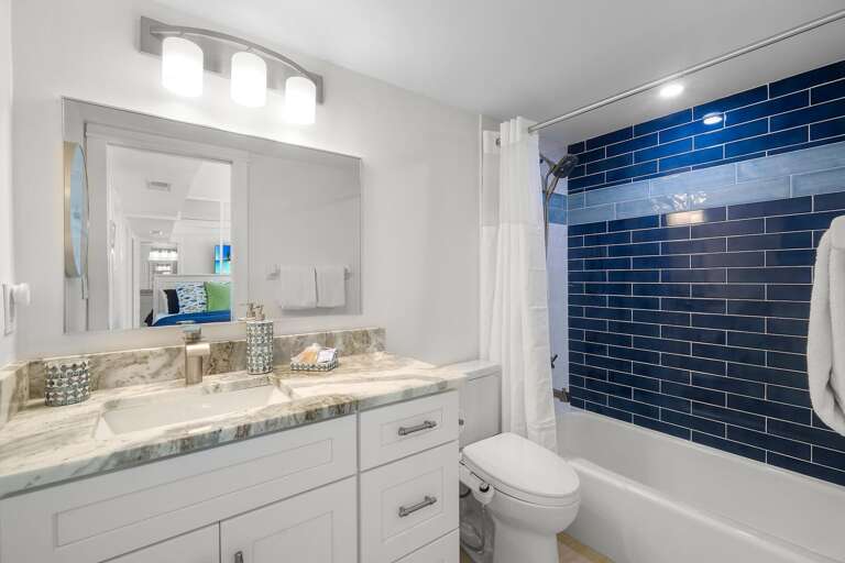 Modern and attractive tile work in guest bathroom