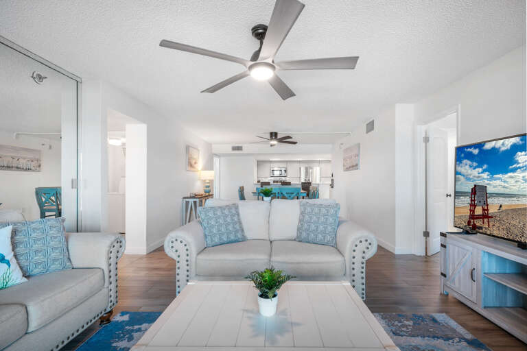 Direct oceanfront living room overlooking Ormond Beach Direct oceanfront living room overlooking Ormond Beach