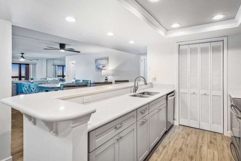 Prepare meals with stunning beach views right from the kitchen counter Prepare meals with stunning beach views right from the kitchen counter