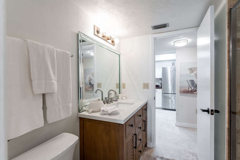 Full Bathroom attached to the guest