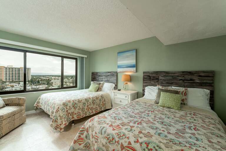 Second Guest Bedroom with two Queen Beds Second Guest Bedroom with two Queen Beds