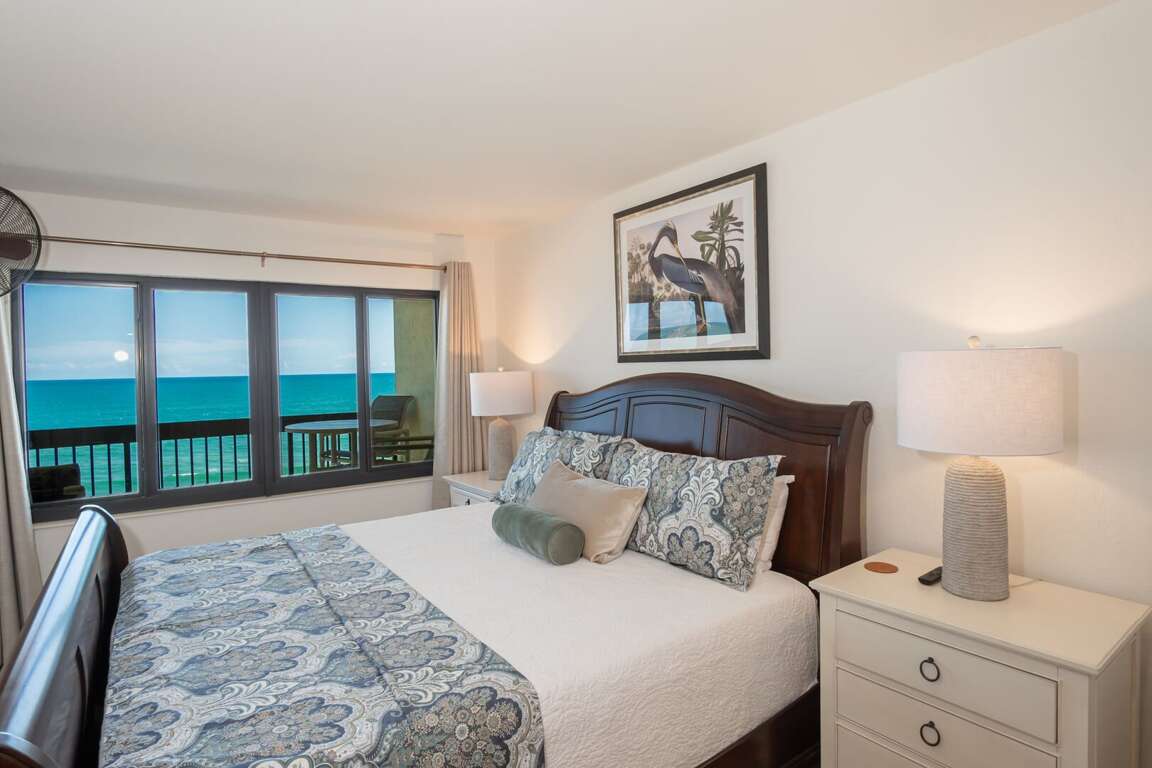 King Ensuite Bedroom 2 King Ensuite Bedroom 2