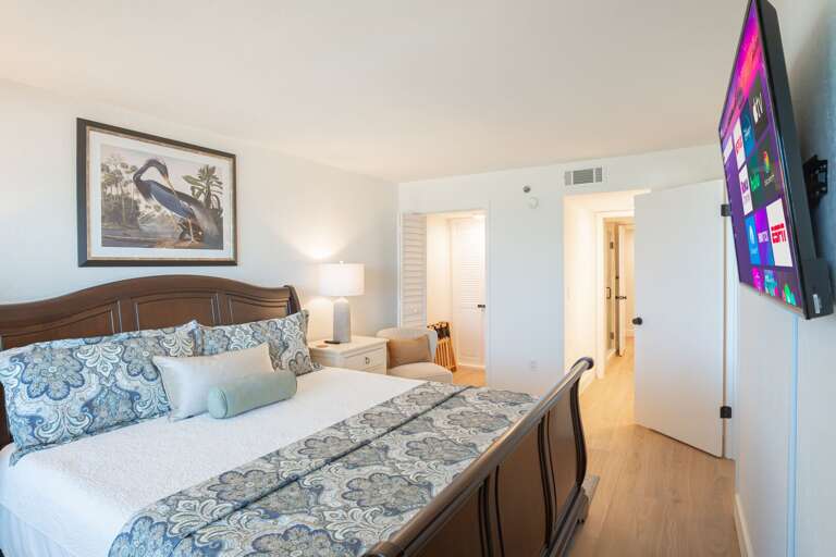 King Ensuite Bedroom 2 King Ensuite Bedroom 2