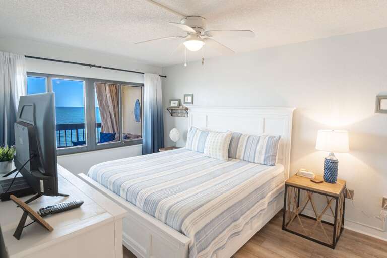 King Bed in the Second Bedroom