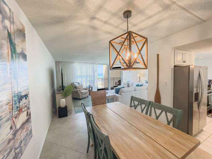 The dining room also offers a stunning view of the ocean, making every meal feel like a special occasion The dining room also offers a stunning view of the ocean, making every meal feel like a special occasion