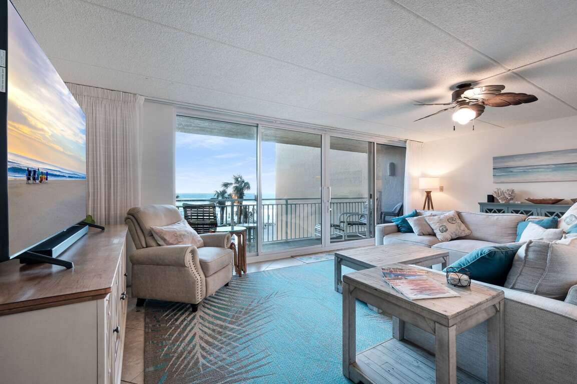 Take in ocean views from both the dining room and living room Take in ocean views from both the dining room and living room