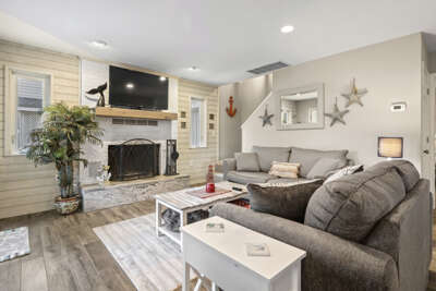 304 Hillside Dr. Two Blocks to Ocean 304 Hillside Dr 3BR 304 Hillside Dr. Two Blocks to Ocean 304 Hillside Dr 3BR