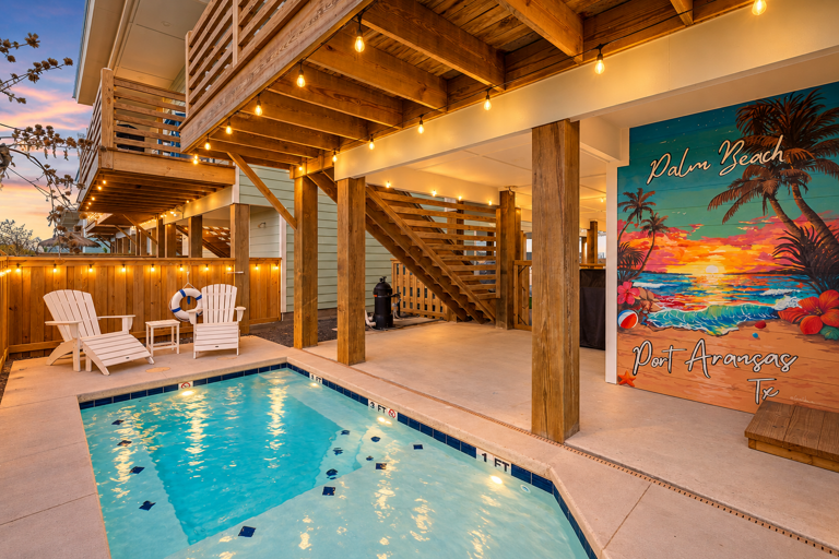 Palm Beach! PRIVATE POOL - Boardwalk - Game Room!