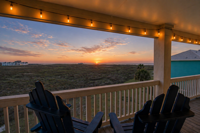 Yellowfin Inn | Ocean Views + Pet Friendly!