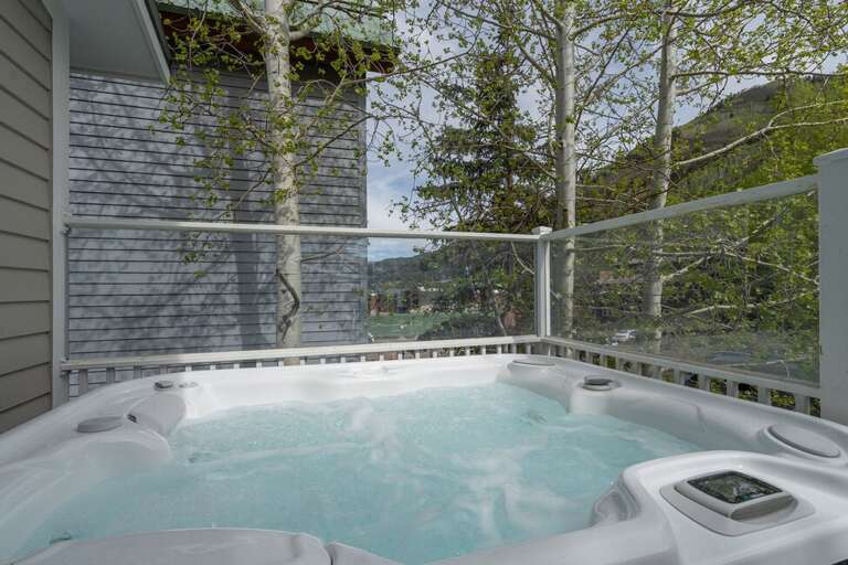 Private Hot tub that seats 4-6 comfortably. Private Hot tub that seats 4-6 comfortably.