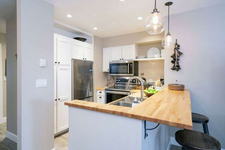 The Kitchen is modern and fully equipped for all your basic kitchen needs.