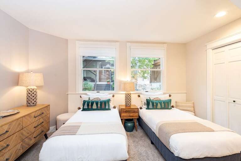 There is a two twin bedroom on the first level.