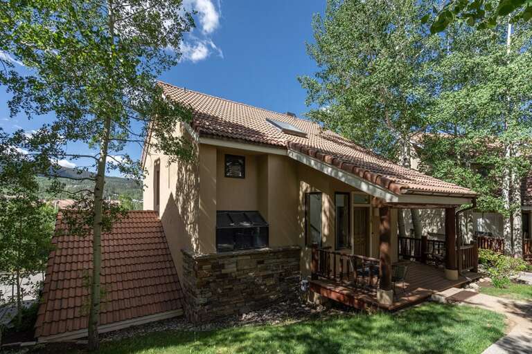 Perfect shaded deck to protect from the summer sun and keep you nice and cool. Perfect shaded deck to protect from the summer sun and keep you nice and cool.