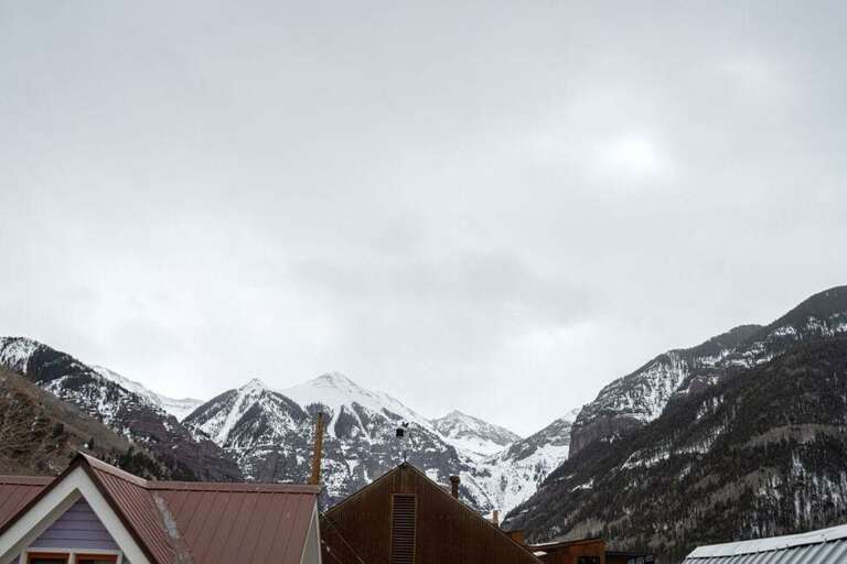 Box canyon views from the South Oak Treehouse deck.
