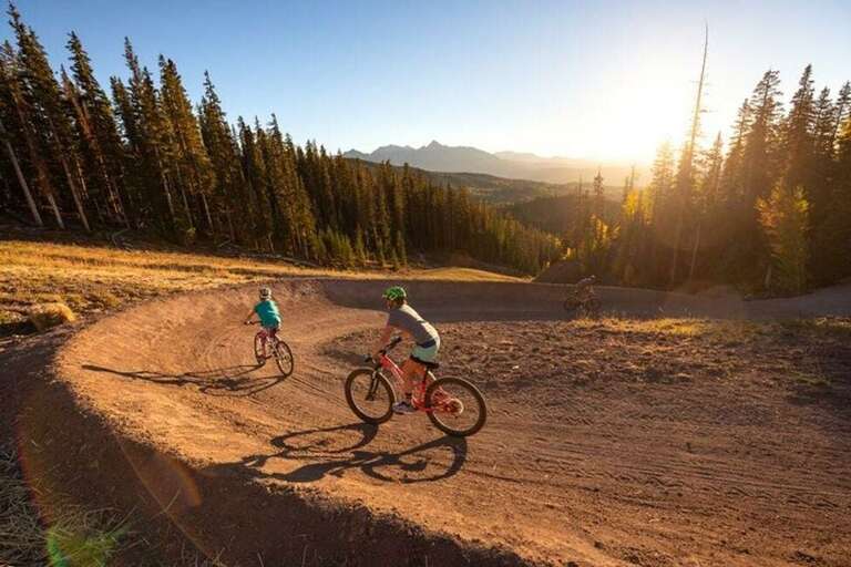 Telluride's lift served bike park provides all levels of mountain biking flow trails. South Oak Treehouse is two blocks from free gondola access to the bike park.