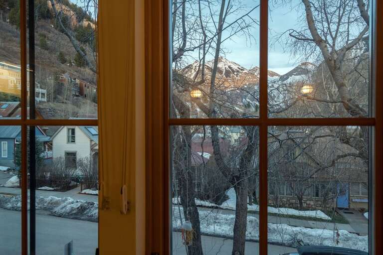 Ajax views from the king master.