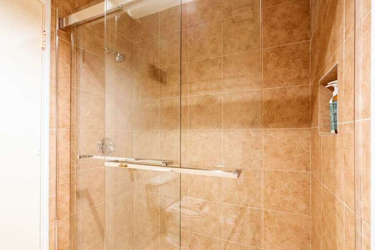 Third level bathroom shower.