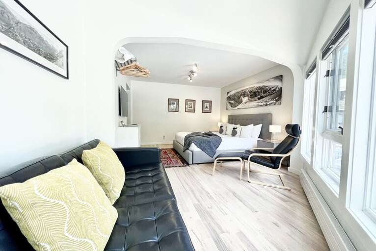 Viking Lodge 206 - the primary bedroom is light, bright and beautiful!