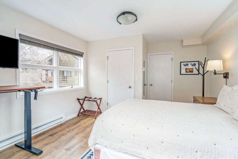 Great open room with plenty of light