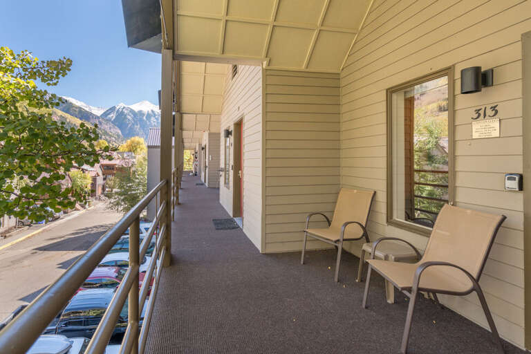 Viking Lodge 313 is situated on the top floor of the Viking Lodge, meaning no upstairs neighbors, and the best views! You can access the top floor via stairs, or the elevator.
