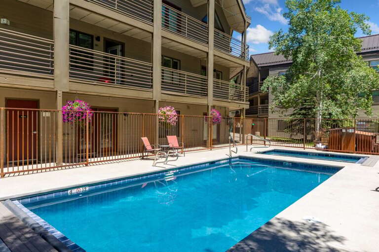 Complex heated pool (summer only)