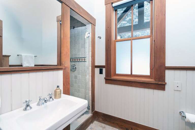 Guest bathroom vanity