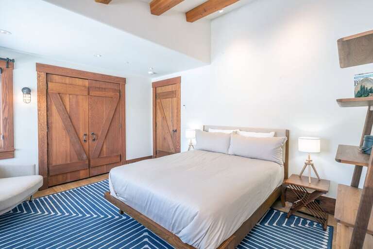 Guest bedroom